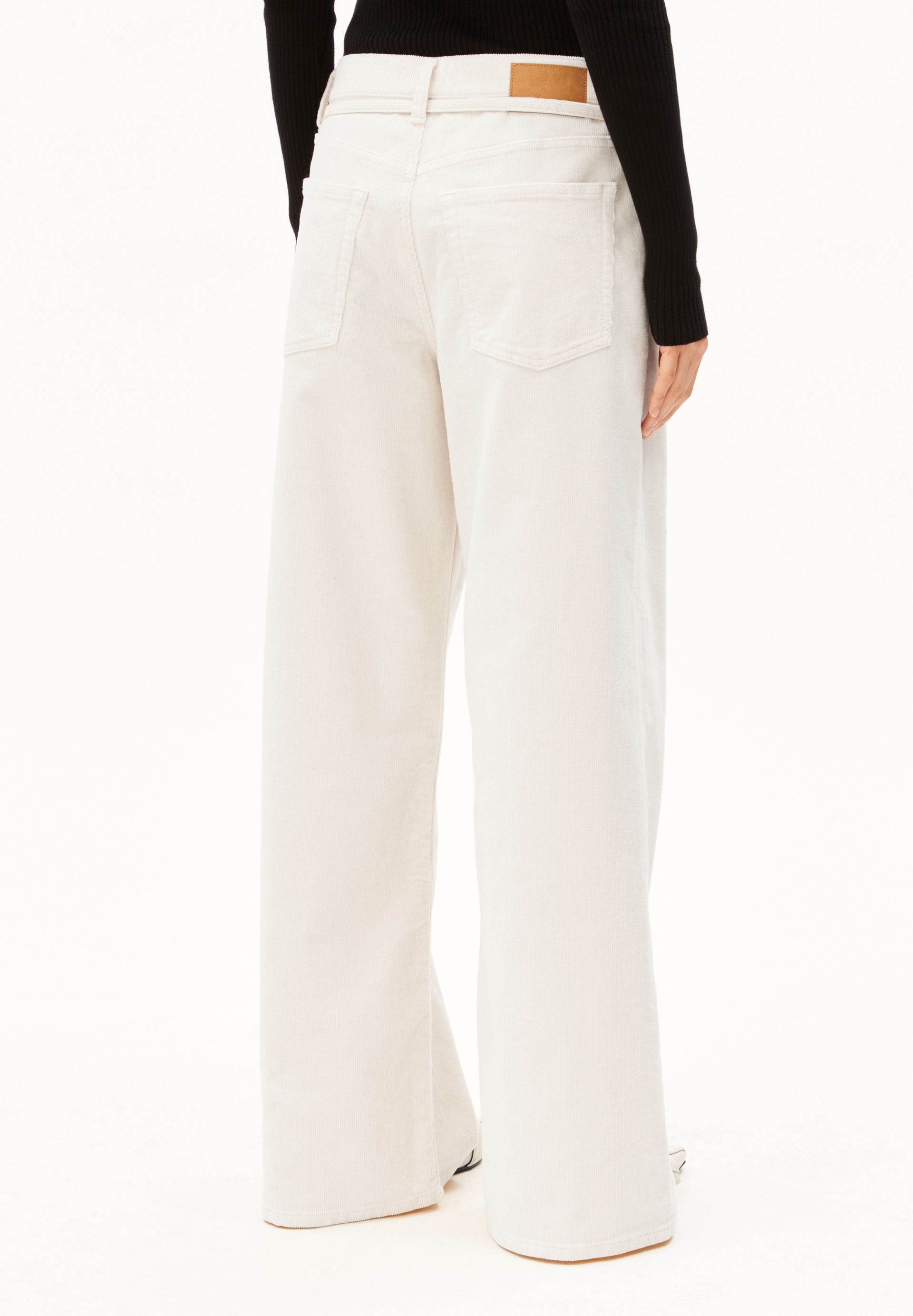 ASTRAEAAS Wide Leg Cordhose in Hellbeige von ARMEDANGELS – Ansicht 2