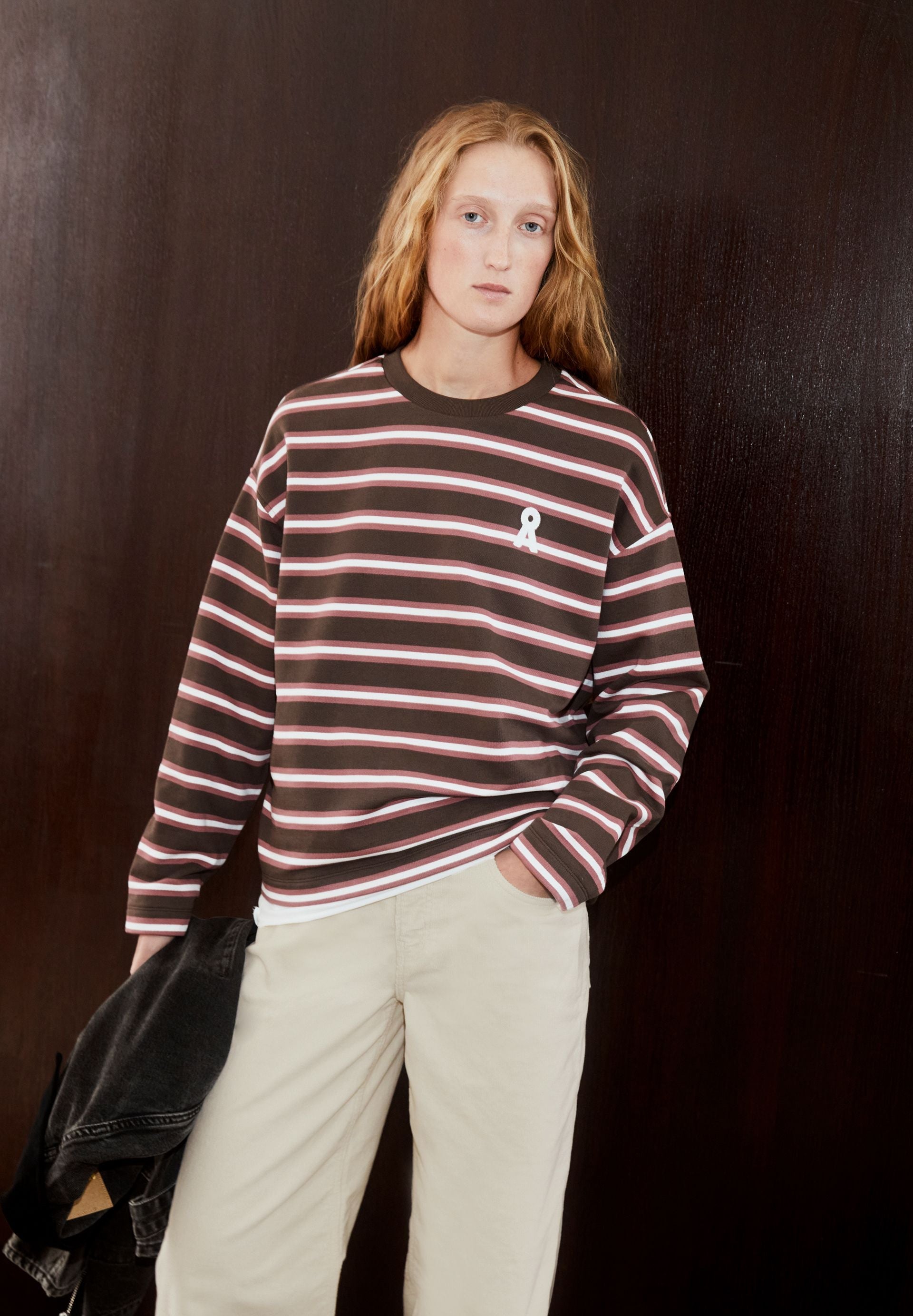 ICONIC Å FRANKAA BOLD Pullover in Dunkelbraun gestreift von ARMEDANGELS – Ansicht 4