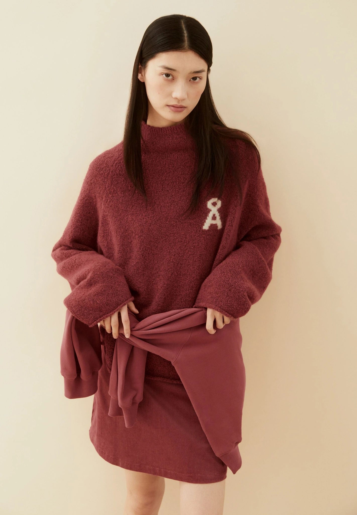 ICONIC Å MONALAA BOUCLÉ Strickpullover • velvet ember