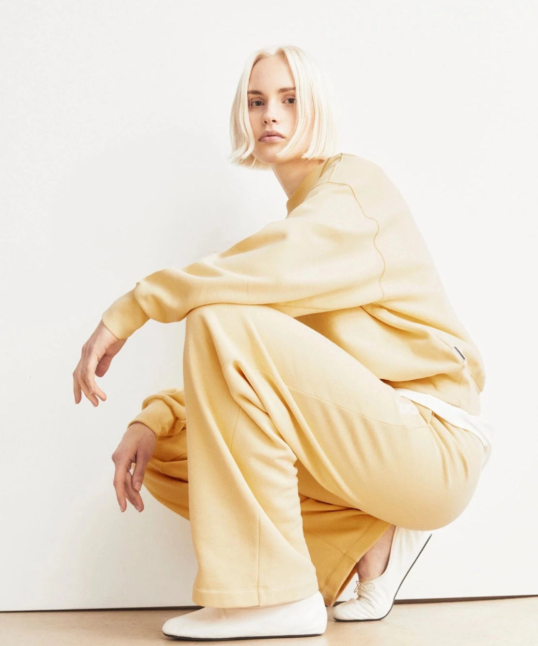 ARMEDANGELS - ICONIC Å ALIZAA Pullover • golden hay - ROSA ECK