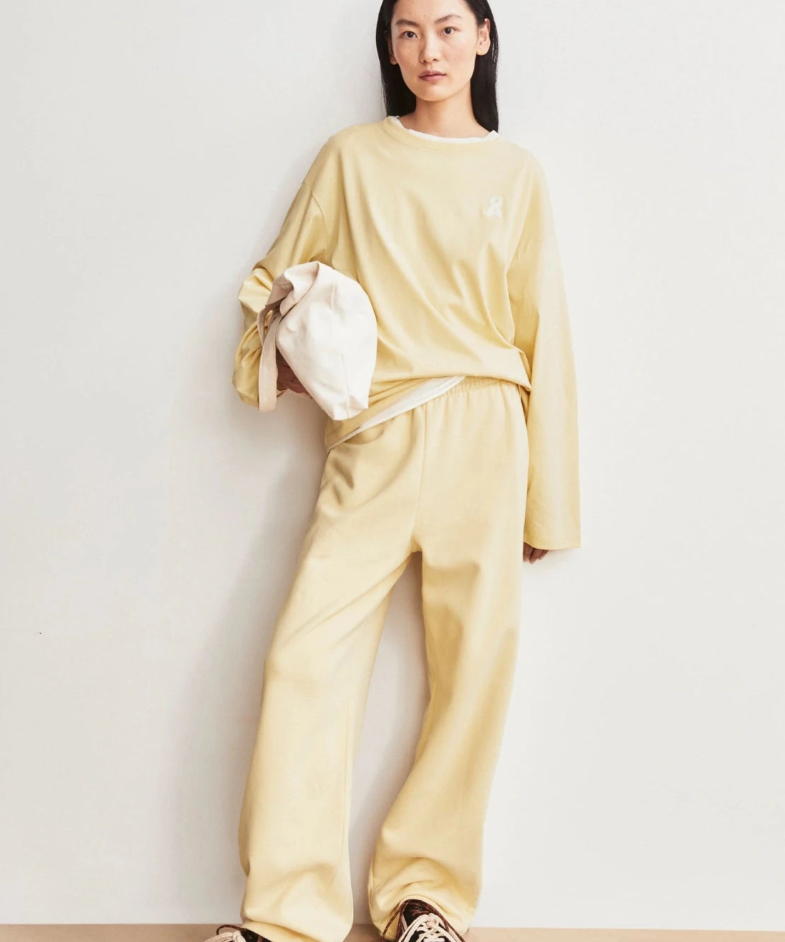 ARMEDANGELS - ICONIC Å IVAARA Sweathose • golden hay - ROSA ECK
