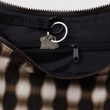 BAGGU - Medium Nylon Crescent Bag Umhängetasche • Blurred Gingham Brown - ROSA ECK