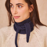 Calie Paris - Kleiner Strickschal • Navy Blau - Schal - ROSA ECK