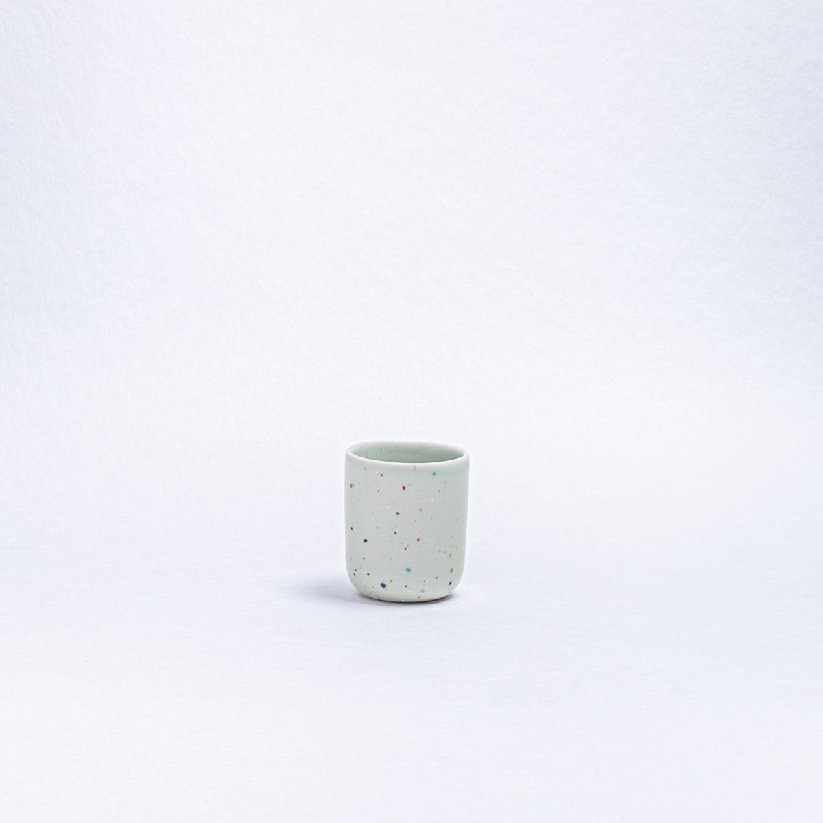 Egg Back Home - NEW PARTY Espressotasse/Eierbecher (Ø 5 cm) Gelb - ROSA ECK - Gelb, ,