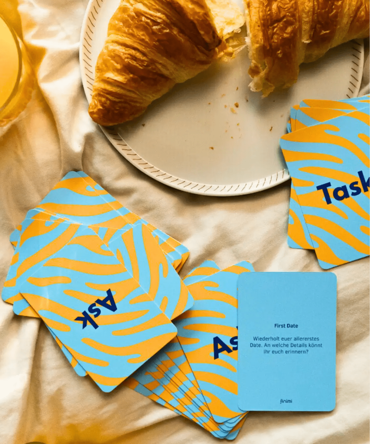 finimi - ASK & TASK Kartenset für Paare - Fragespiel - ROSA ECK Concept Store