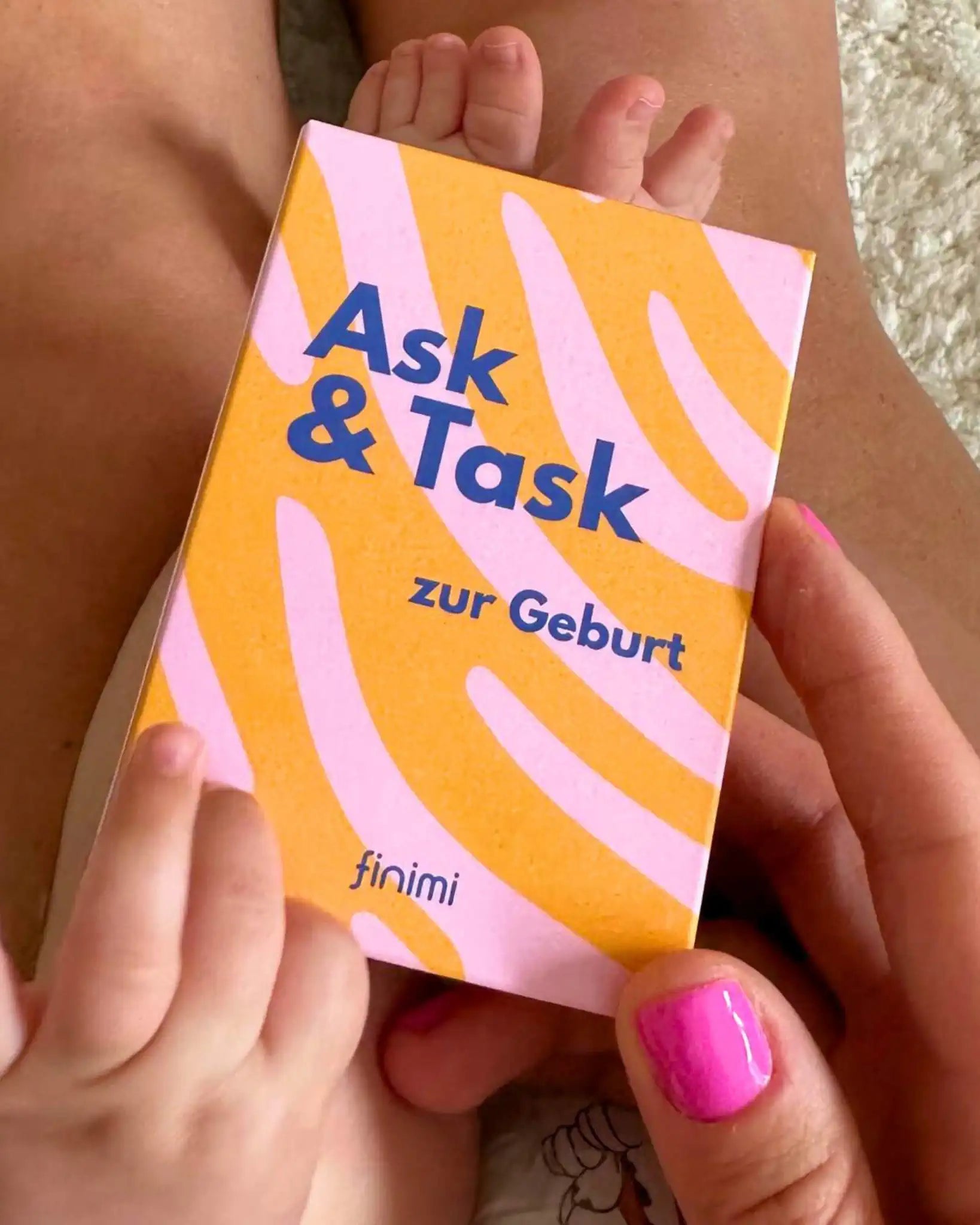 finimi - ASK & TASK Kartenset zur Geburt - Fragespiel - ROSA ECK Concept Store