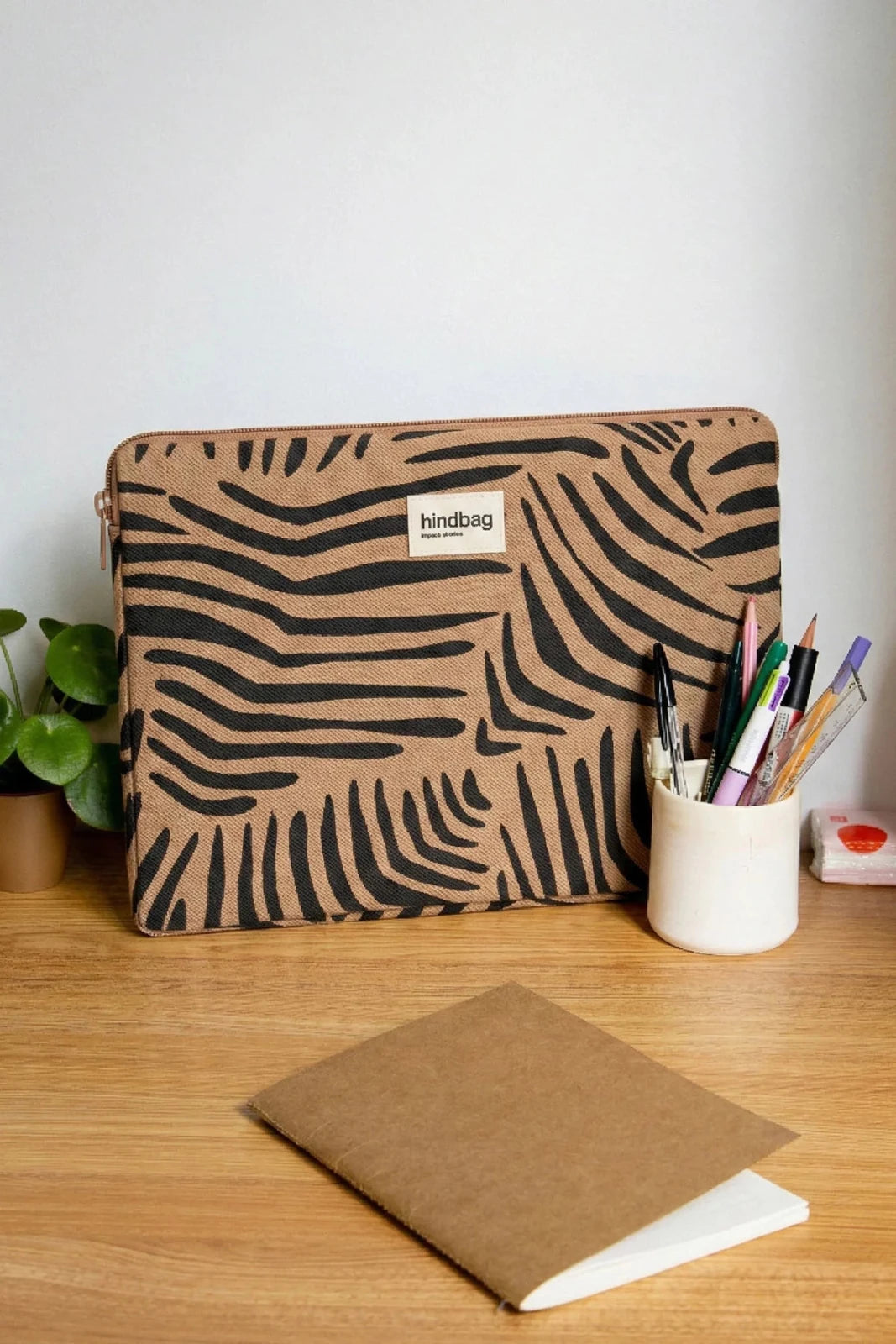 Hindbag - AVA Laptophülle • Zebra Zimt - Laptoptasche - ROSA ECK