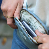 Hindbag - BILL Handytasche Salbeigrün - ROSA ECK - Sauge, ,