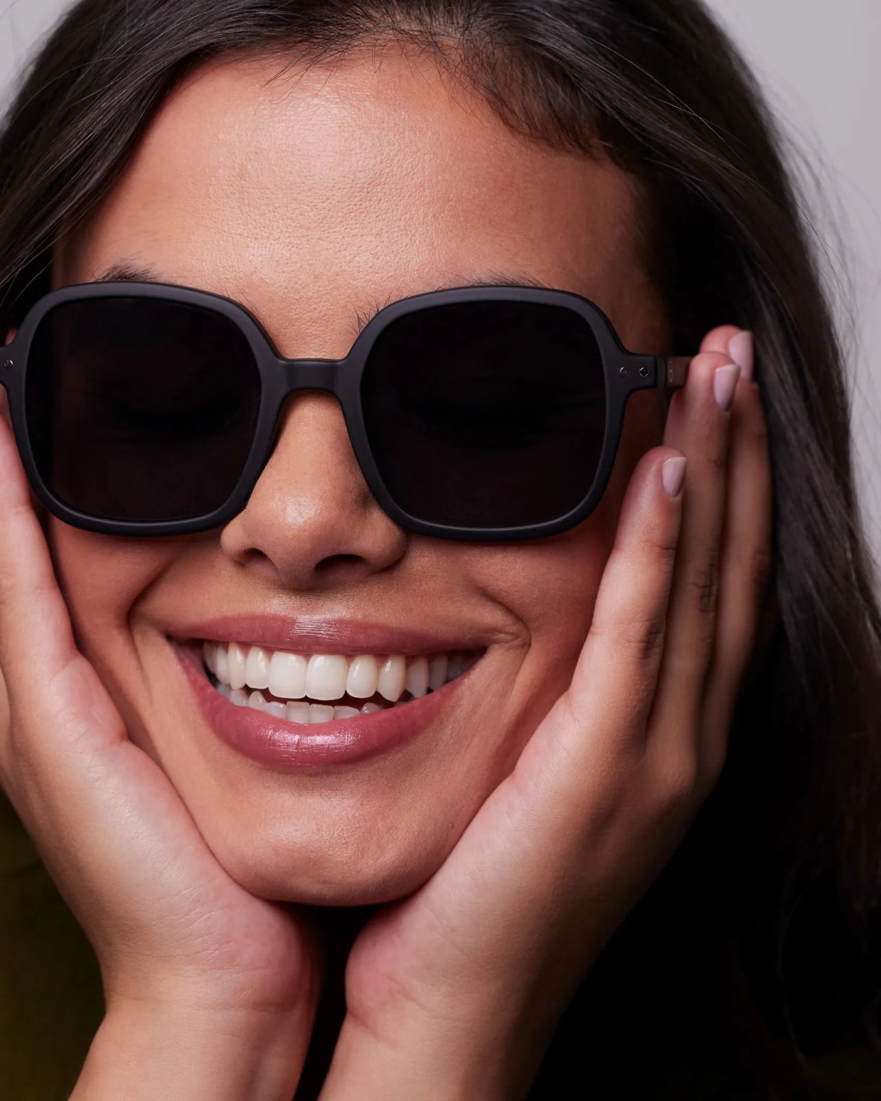 IZIPIZI - #OFFICE Sonnenbrille | Black - Sonnenbrille - ROSA ECK Concept Store