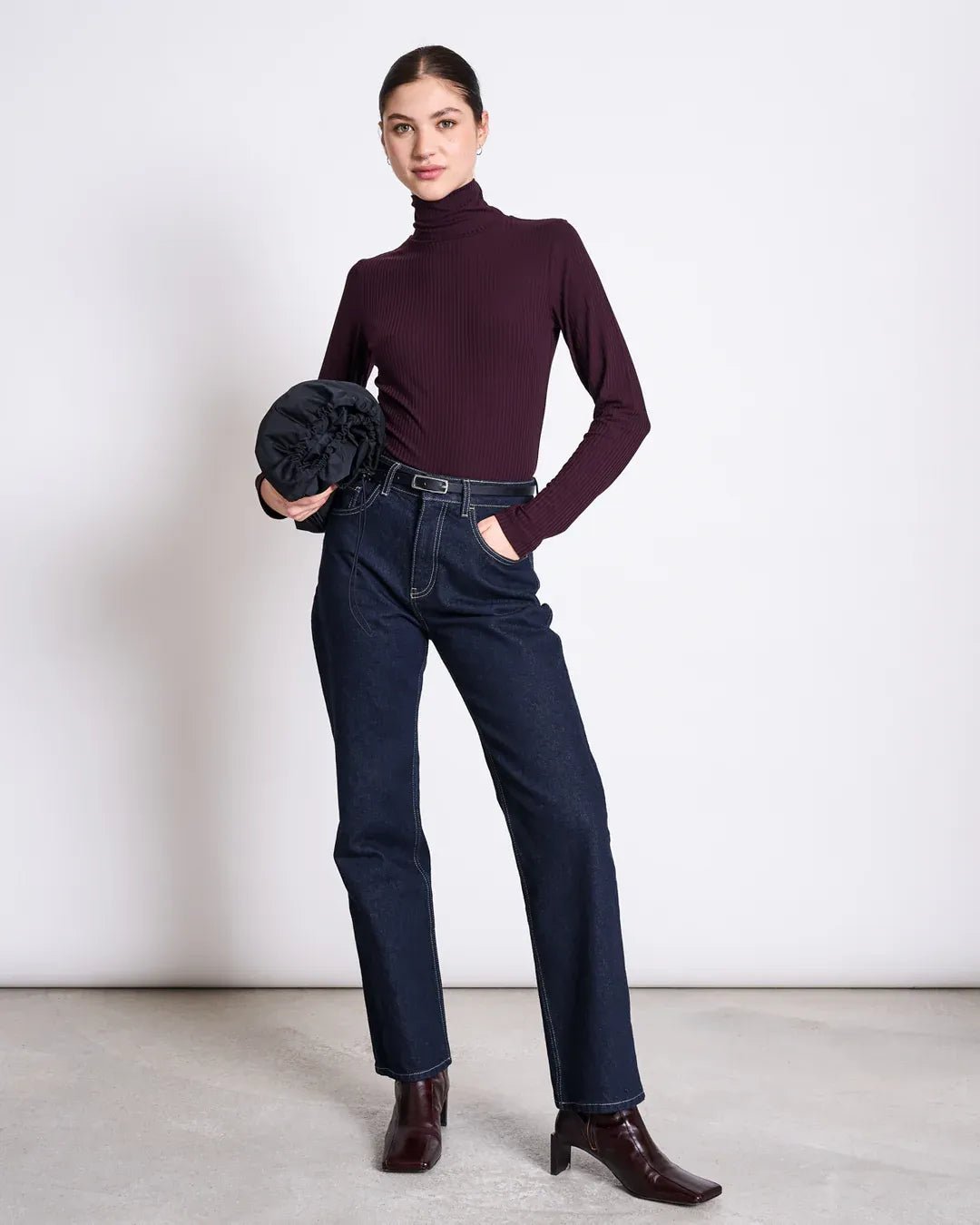 JAN ‘N JUNE - MIO Rollkragenpullover (Ripp) • Cherry Lacquer - ROSA ECK Concept Store