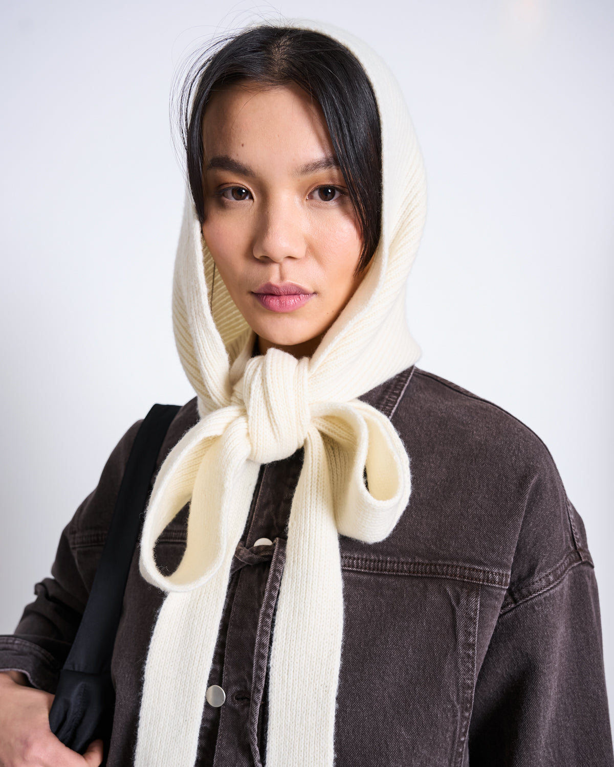 NIRA Kapuzenschal • Offwhite