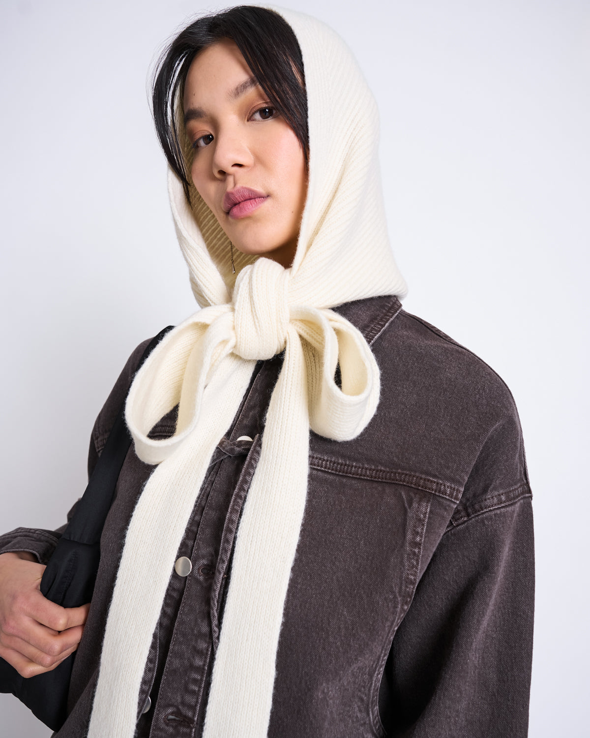 NIRA Kapuzenschal • Offwhite