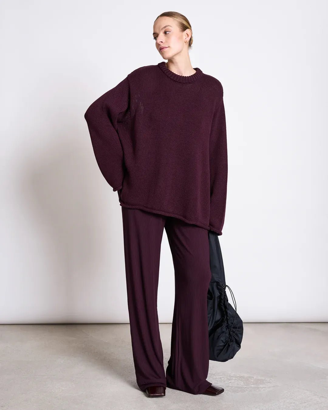 JAN ‘N JUNE - SMILLA Ripp - Hose aus Lyocell • Cherry Lacquer - ROSA ECK Concept Store