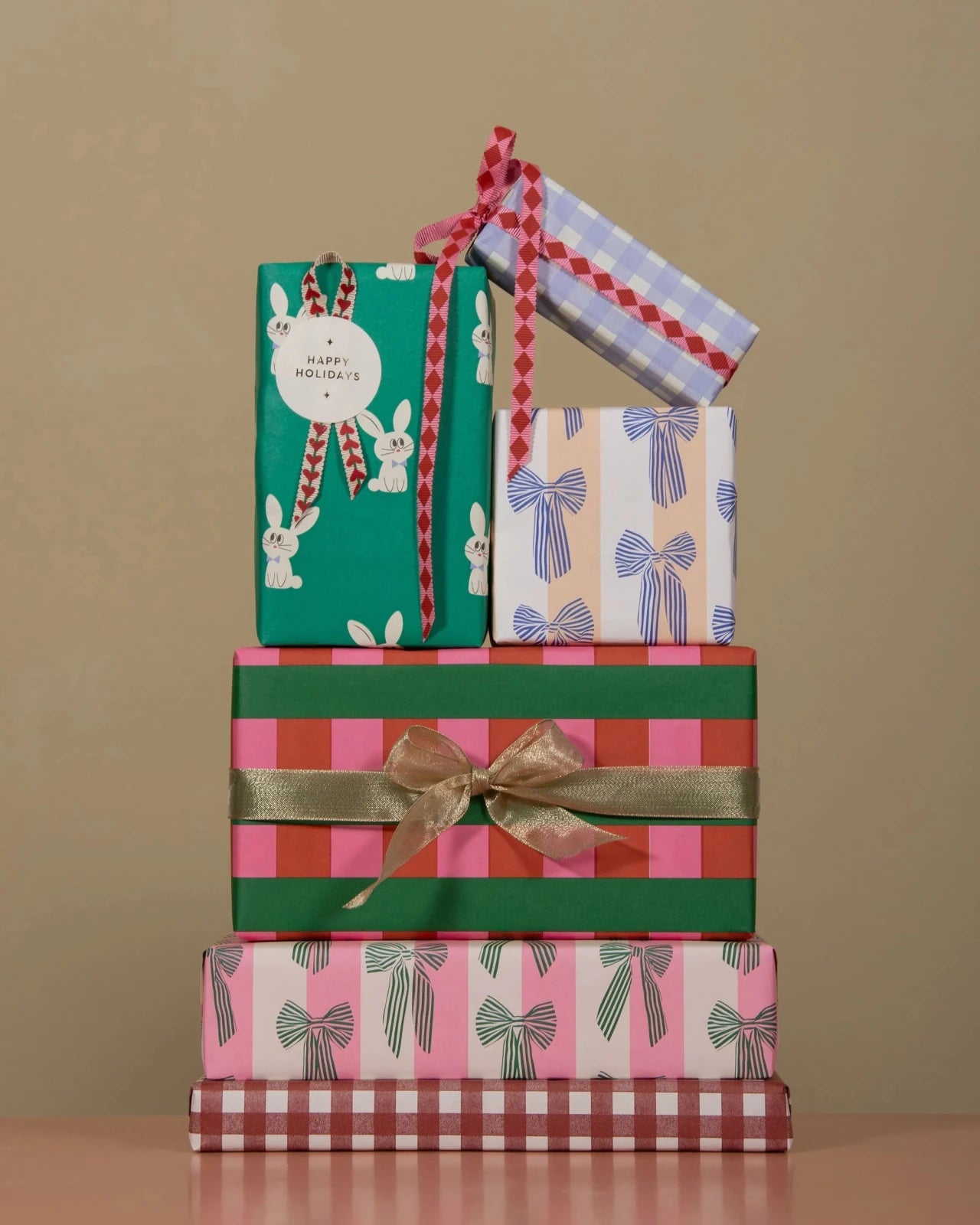 Kado Design - Geschenkpapier-Rolle • Grün Schleifen/Streifen - ROSA ECK