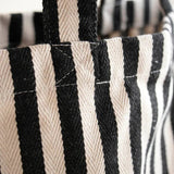 Kado Design - Gestreifte Tragetasche | black - ROSA ECK Concept Store