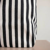 Kado Design - Gestreifte Tragetasche | black - ROSA ECK Concept Store