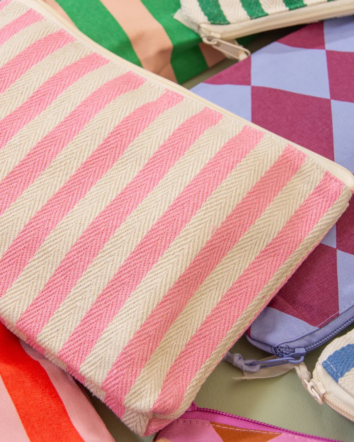 Kado Design - Kosmetiktasche Natur • Streifen Rosa - Kulturbeutel - ROSA ECK