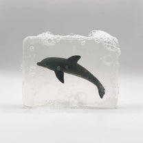 Ludi Soap - Seife mit Figur • Delfin - ROSA ECK