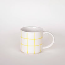 Magazin Minori - GRID Tasse mit Linienraster • spiaggia yellow - Kaffee - und Teetasse - ROSA ECK Concept Store