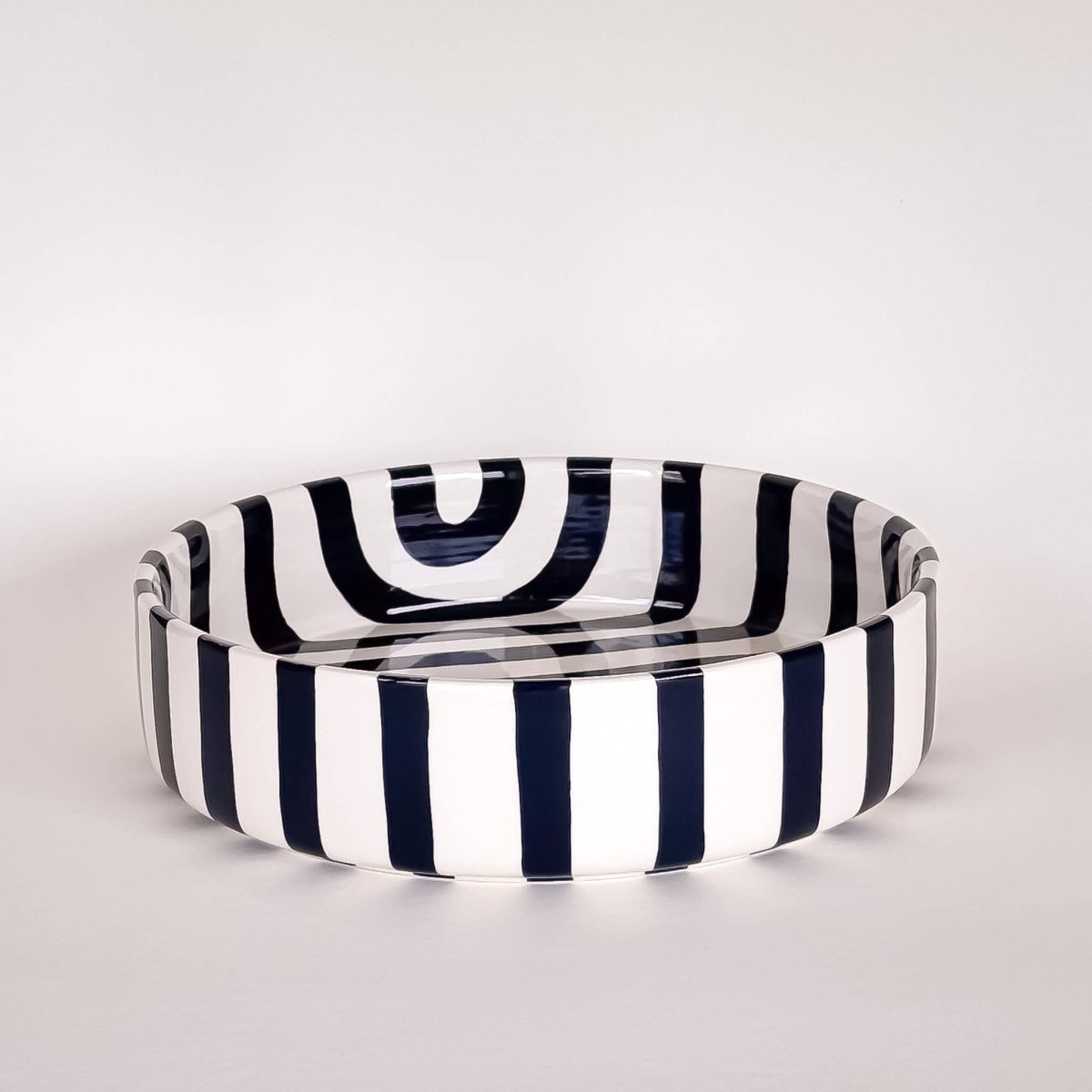 Magazin Minori - STRIPES Große Schale mit Streifen • volcano black - Schüssel - ROSA ECK Concept Store
