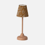 Maileg - Vintage Stehlampe – Maus Puppenhaus • Dunkel Powder - Spielzeug - ROSA ECK