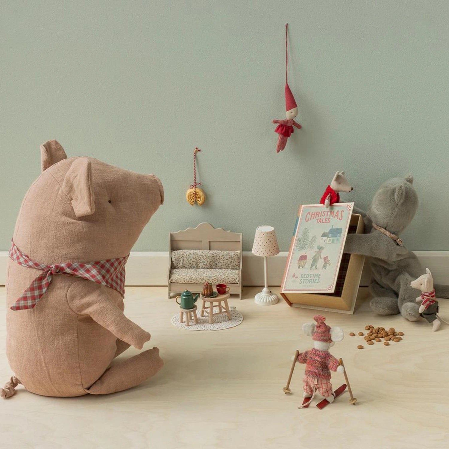 Maileg - Weihnachts-Zwillingsmäuse im Buch – Kleine Schwester und Kleiner Bruder - ROSA ECK