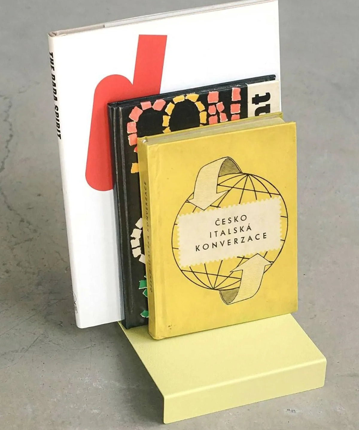 Penco - Buchständer • Yellow - ROSA ECK