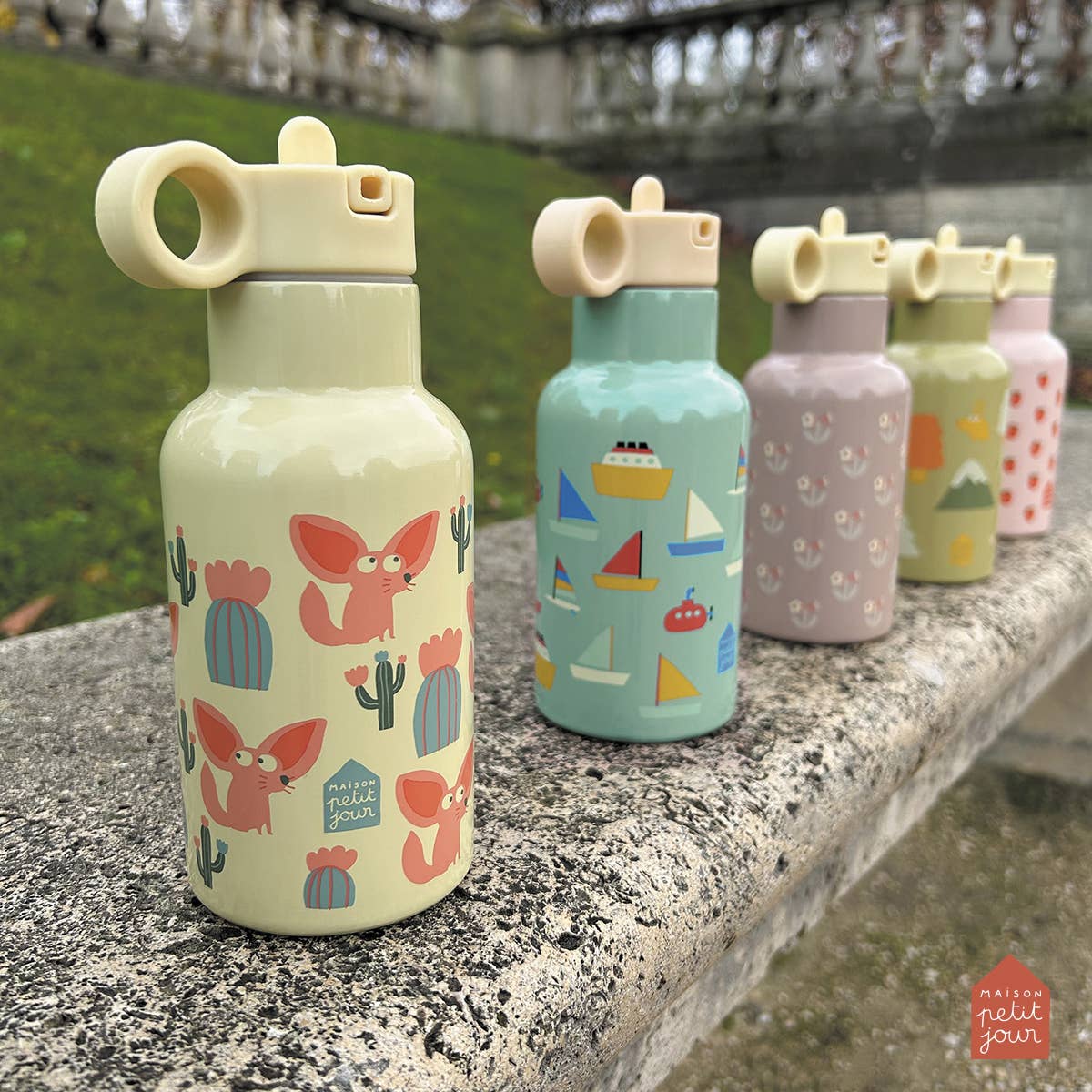 Petit Jour Paris - Kinder-Trinkflasche aus Edelstahl (350 ml) • Erdbeeren, Pink - ROSA ECK