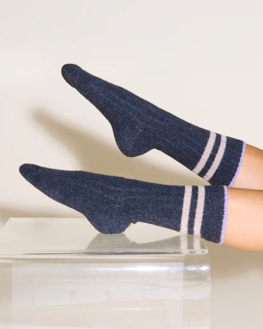 popeia - Dicke Stricksocken aus Wolle • Grau mit Streifen - Socken - ROSA ECK