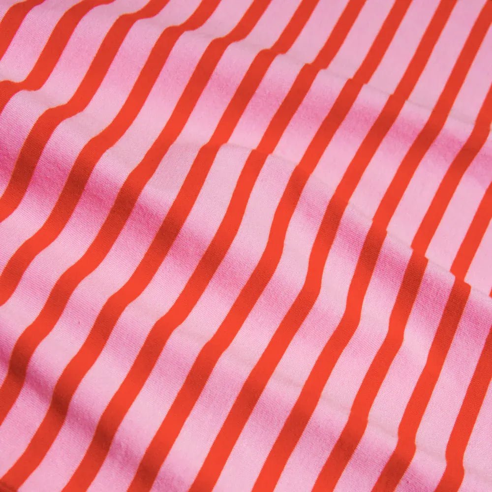popeia - Poloshirt Gestreift aus Bio - Baumwolle • Pink/Rot - Poloshirt - ROSA ECK