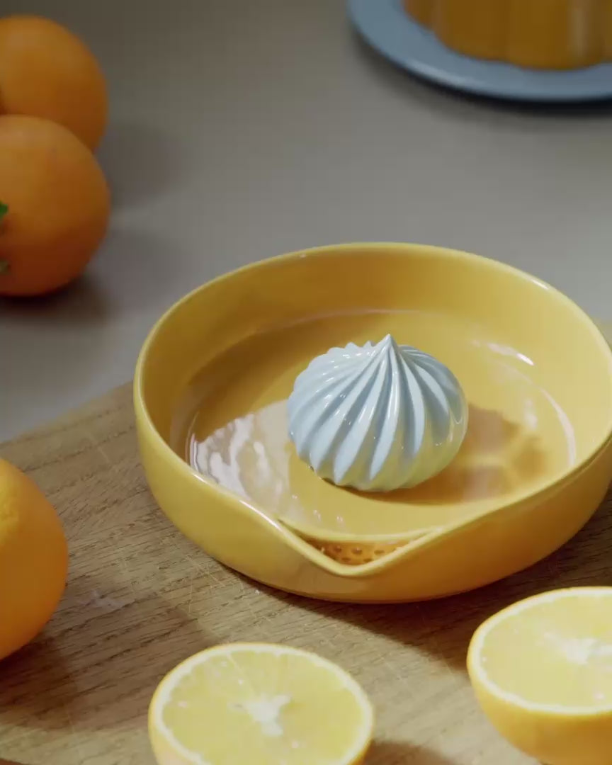 PUDDING Zitronenpresse • yellow