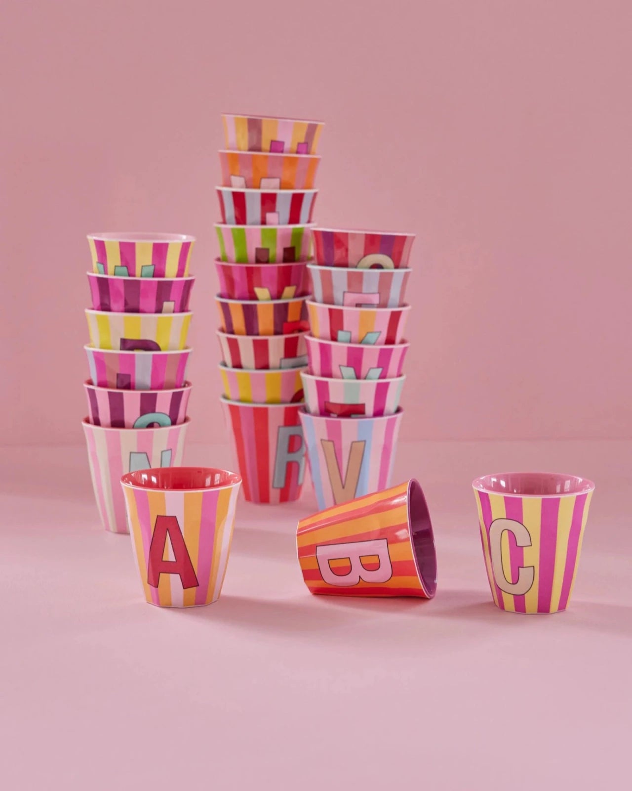 rice Buchstabenbecher (250 ml) – A Stripes, Pink