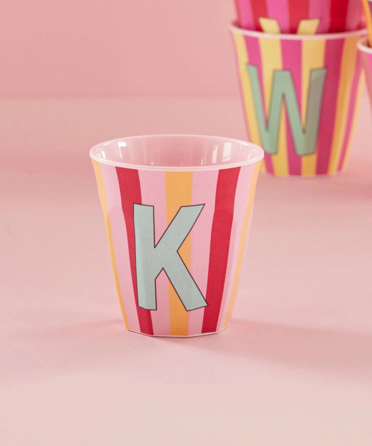 rice Buchstabenbecher (250 ml) – K Stripes, Pink
