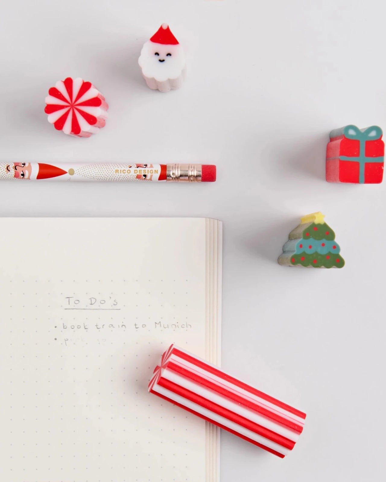 Rico Design - ADVENT ADVENT Radiergummi • Weihnachtsmann - ROSA ECK