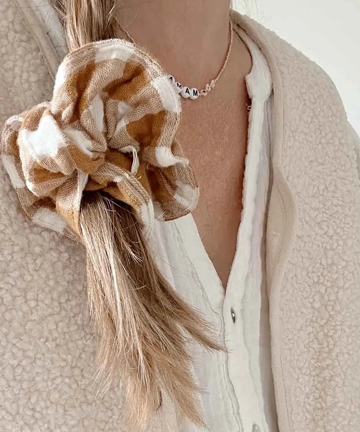 Rose in April - CHOUCHOU Haargummi • Vichy Caramel - Haargummi - ROSA ECK