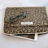 Rose in April - OCTAVE Laptoptasche (13/14 Zoll) • Leo Olive - Laptoptasche - ROSA ECK Concept Store