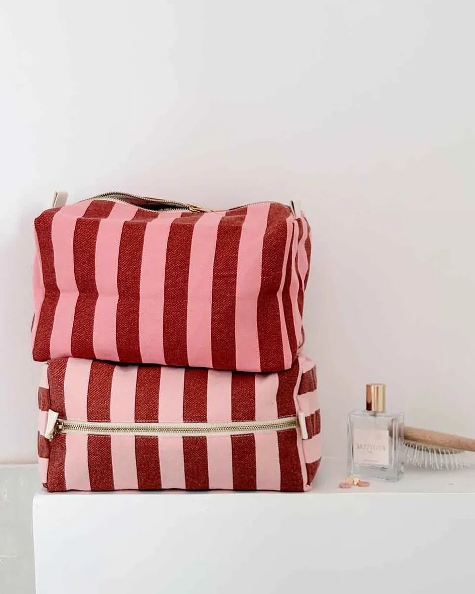 Rose in April - VIC Kulturbeutel • Stripes Brick/Pink - ROSA ECK