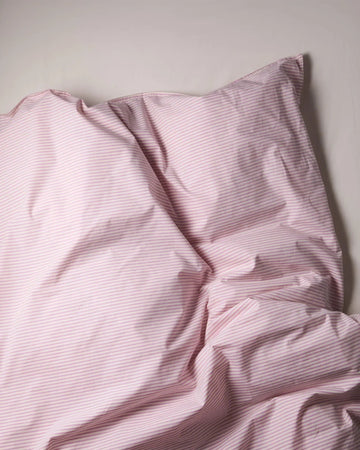 SUITE702 - Gestreifter Bettbezug aus Bio-Baumwolle (135 x 200 cm) • Pink-Ecru - ROSA ECK