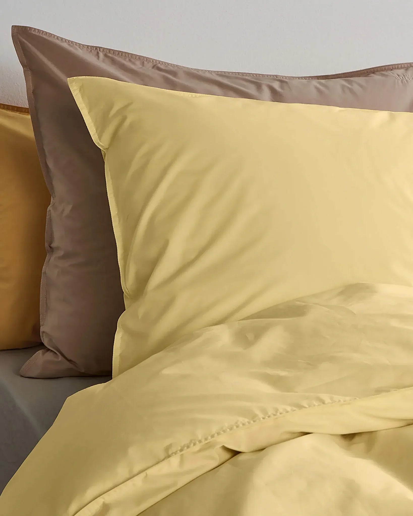 SUITE702 - Kissenbezug aus Bio-Baumwolle (80 x 80 cm) • Butter Yellow - ROSA ECK