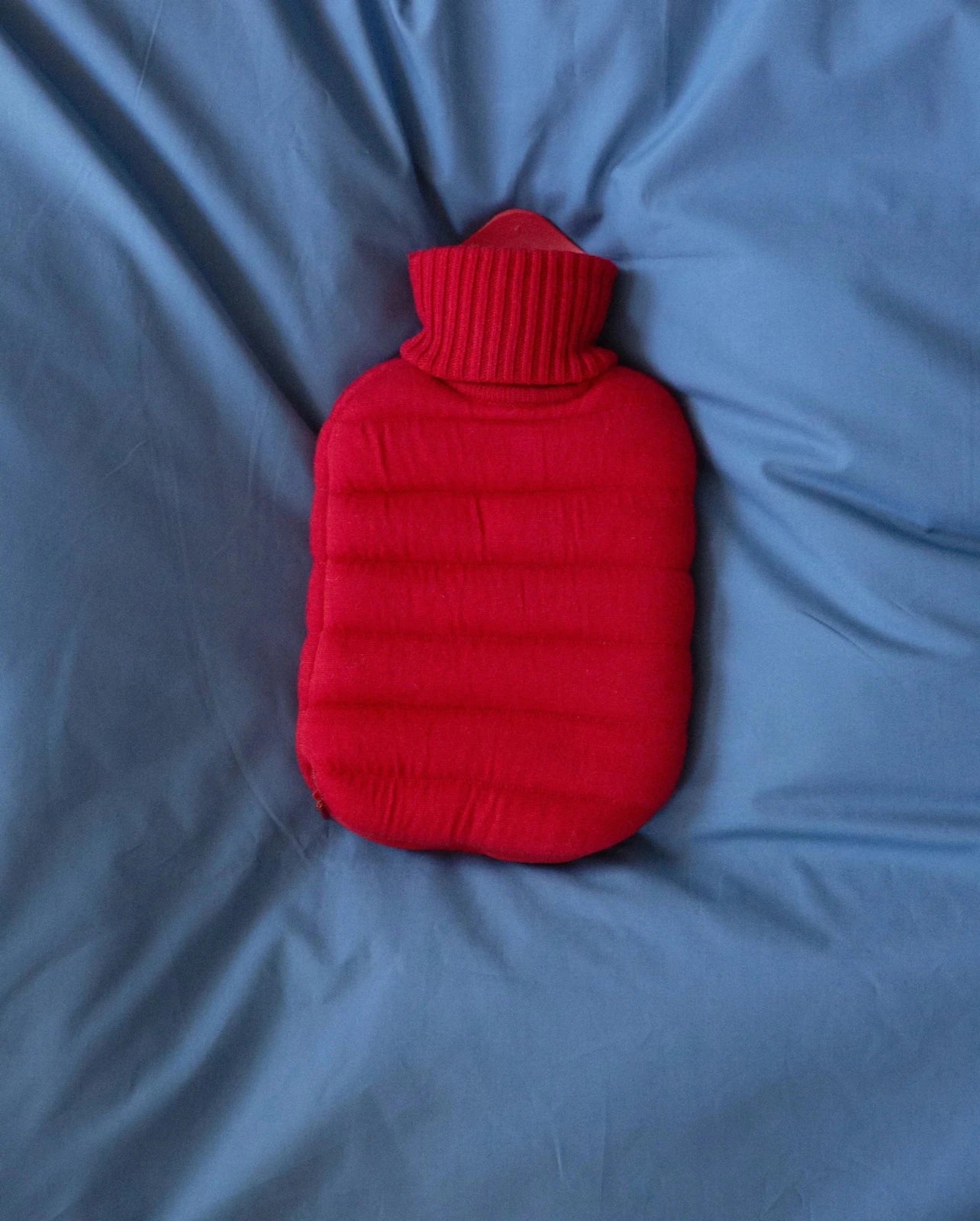 SUITE702 - Mini-Puffy-Wärmflasche • Cherry Red - ROSA ECK