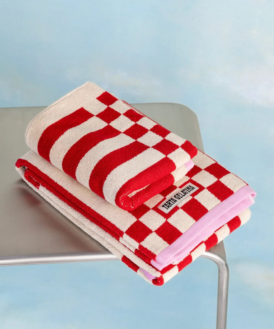 Tarta Gelatina - CLUBHOUSE Handtuch mit Streifen • Rot - Handtuch - ROSA ECK Concept Store